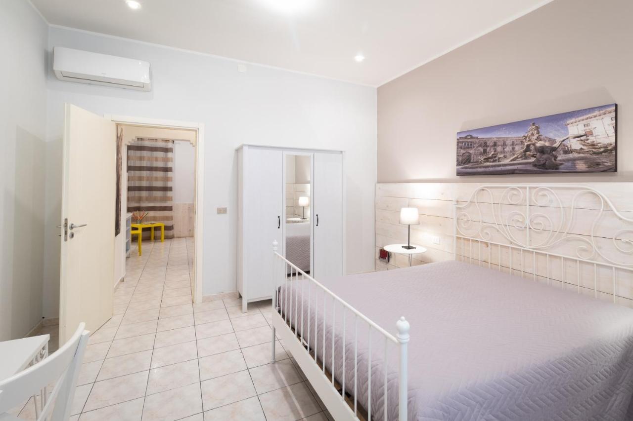 Syracuseapartments Il Piave Di Siracusa Appartamento Per 6 Persone Vicino Ad Ortigia A 200M Dal Mare Kültér fotó