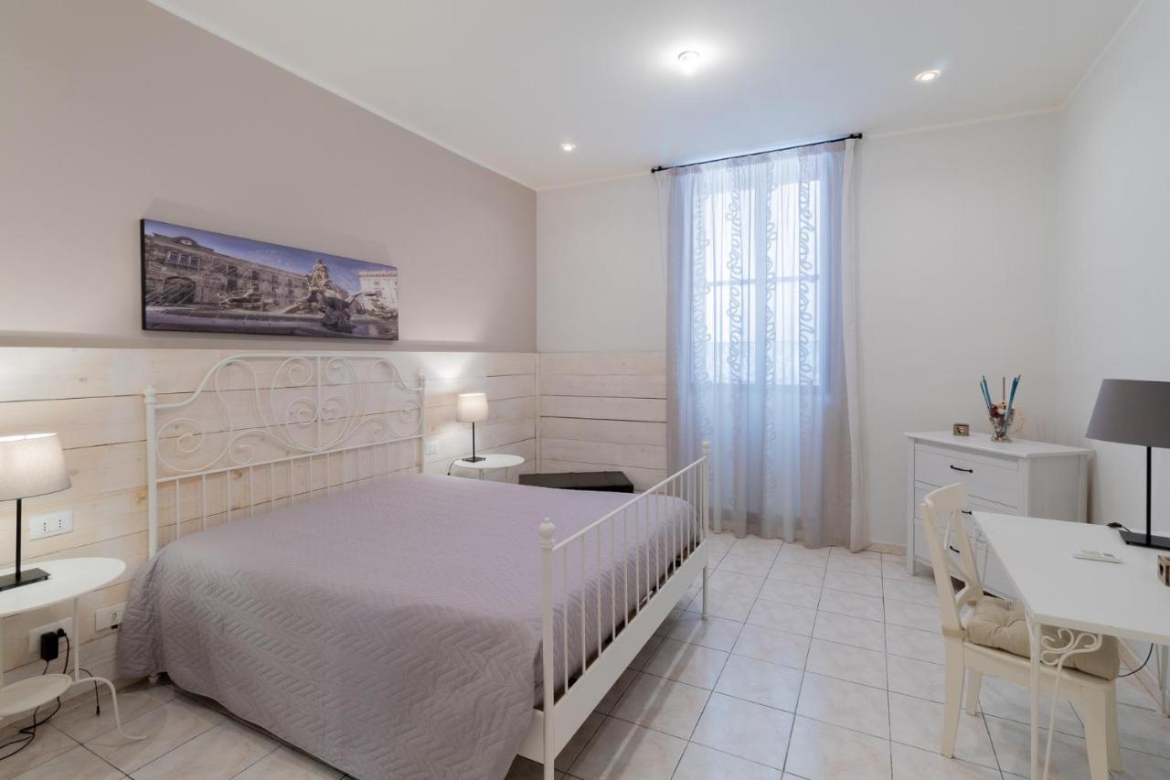 Syracuseapartments Il Piave Di Siracusa Appartamento Per 6 Persone Vicino Ad Ortigia A 200M Dal Mare Kültér fotó